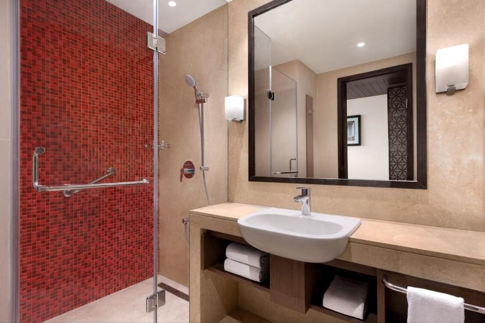 Ramada By Wyndham Lucknow Hotel And Convention Center Ngoại thất bức ảnh